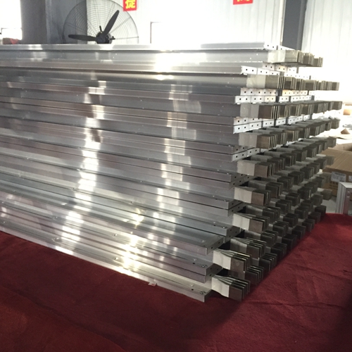 密集型母線(xiàn)槽都有哪些優(yōu)點(diǎn)？